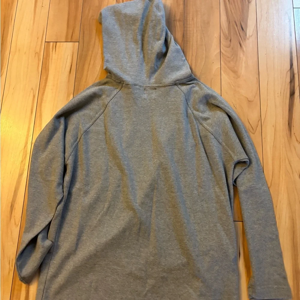 GAP Men's Charcoal Hoodie - Picture 3 of 3
